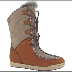 ⚡️SOLD⚡️ HiTec Waterproof Winter Boots